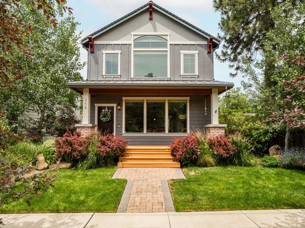 454 NE Burnside Avenue, Bend, OR 97701