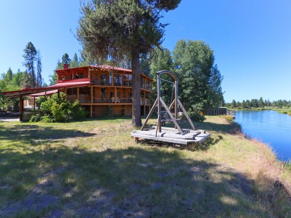 54685 Silver Fox Drive, Bend, OR 97707