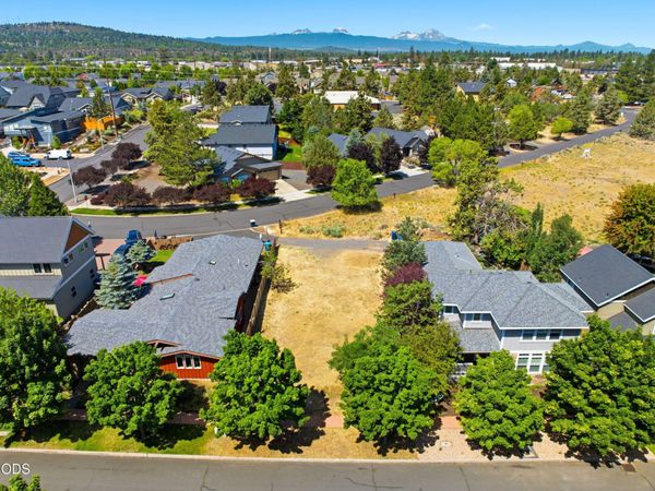 63213 Logan Avenue, Bend, OR 97701