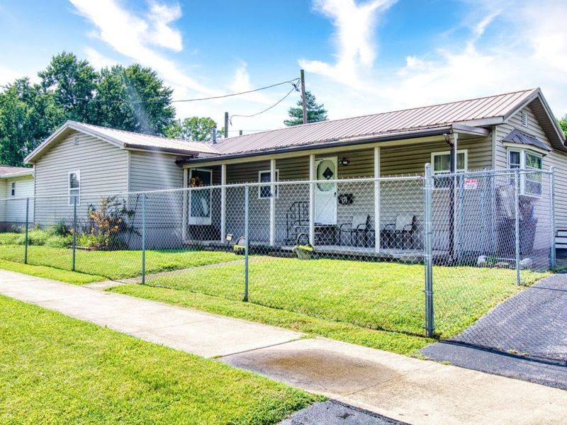515 E 2nd Street, Manchester, OH 45144 Photo 2