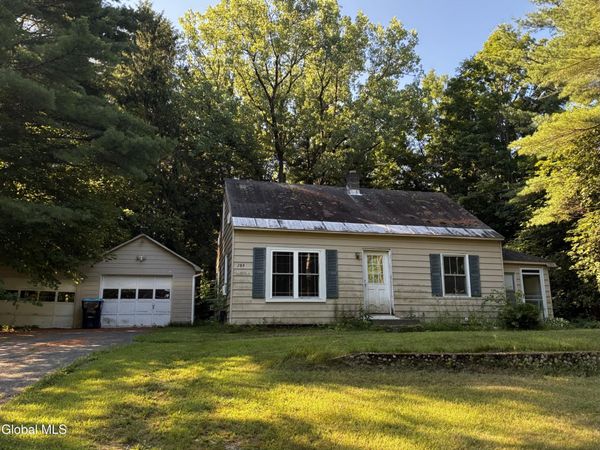 284 Snyders Corners Road, Poestenkill, NY 12198