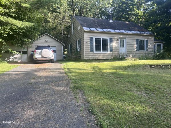 284 Snyders Corners Road, Poestenkill, NY 12198