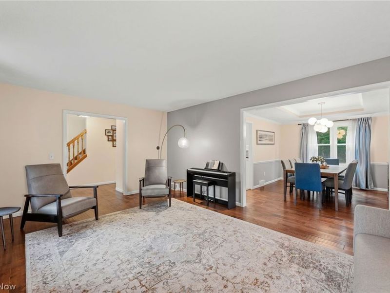 4270 N Hilltop Road, Orange, OH 44022 Photo 4