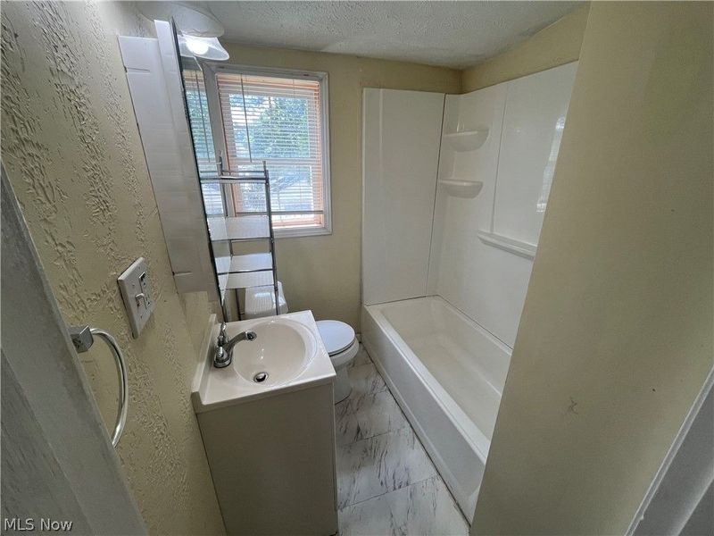 5811 Belmere Drive, Parma, OH 44129 Photo 16