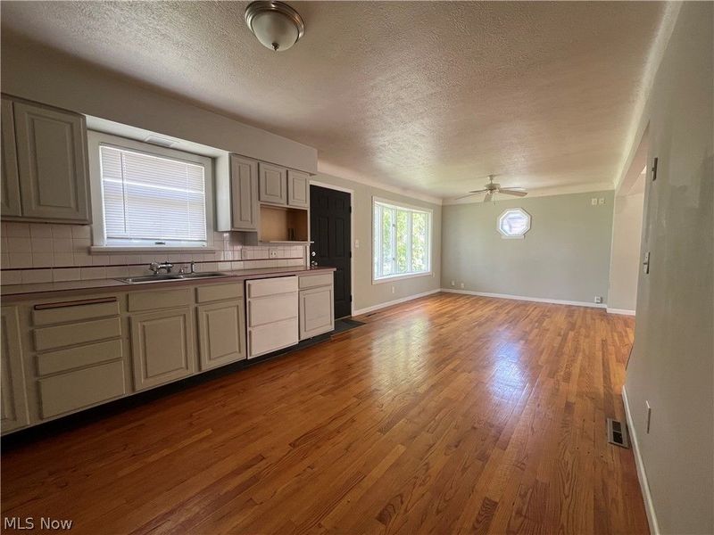 5811 Belmere Drive, Parma, OH 44129 Photo 5