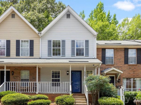 6404 Windsor Gate Lane , Charlotte, NC 28215