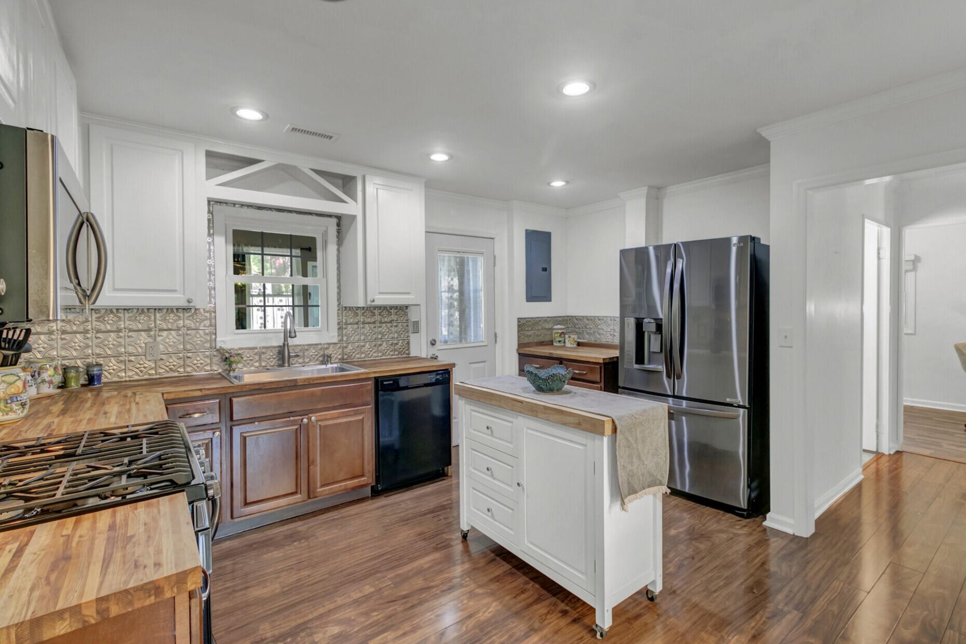 308 Canterbury Road Photo 13