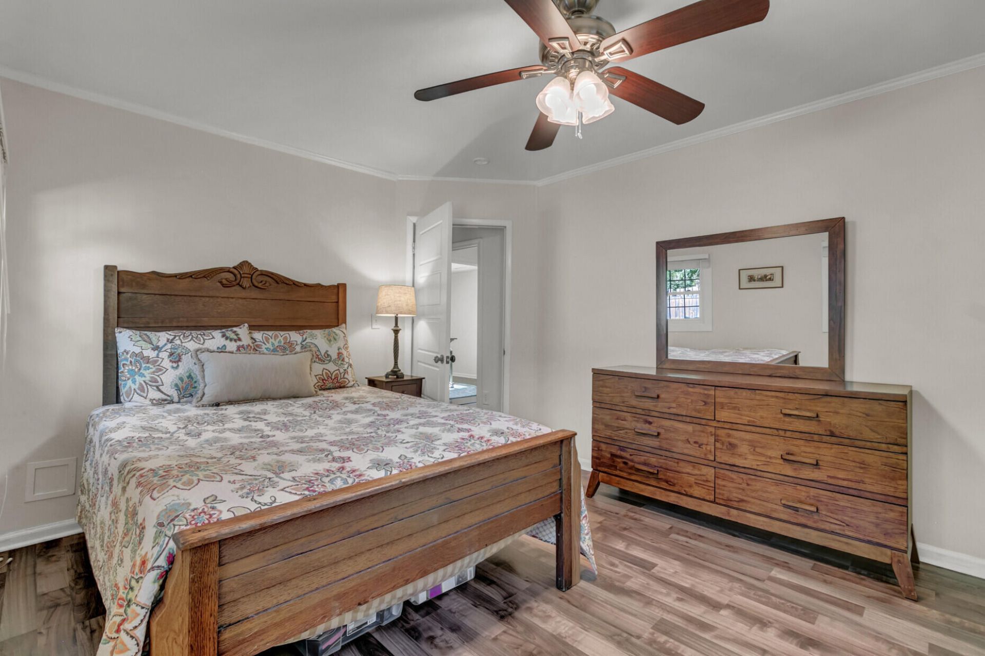 308 Canterbury Road Photo 17