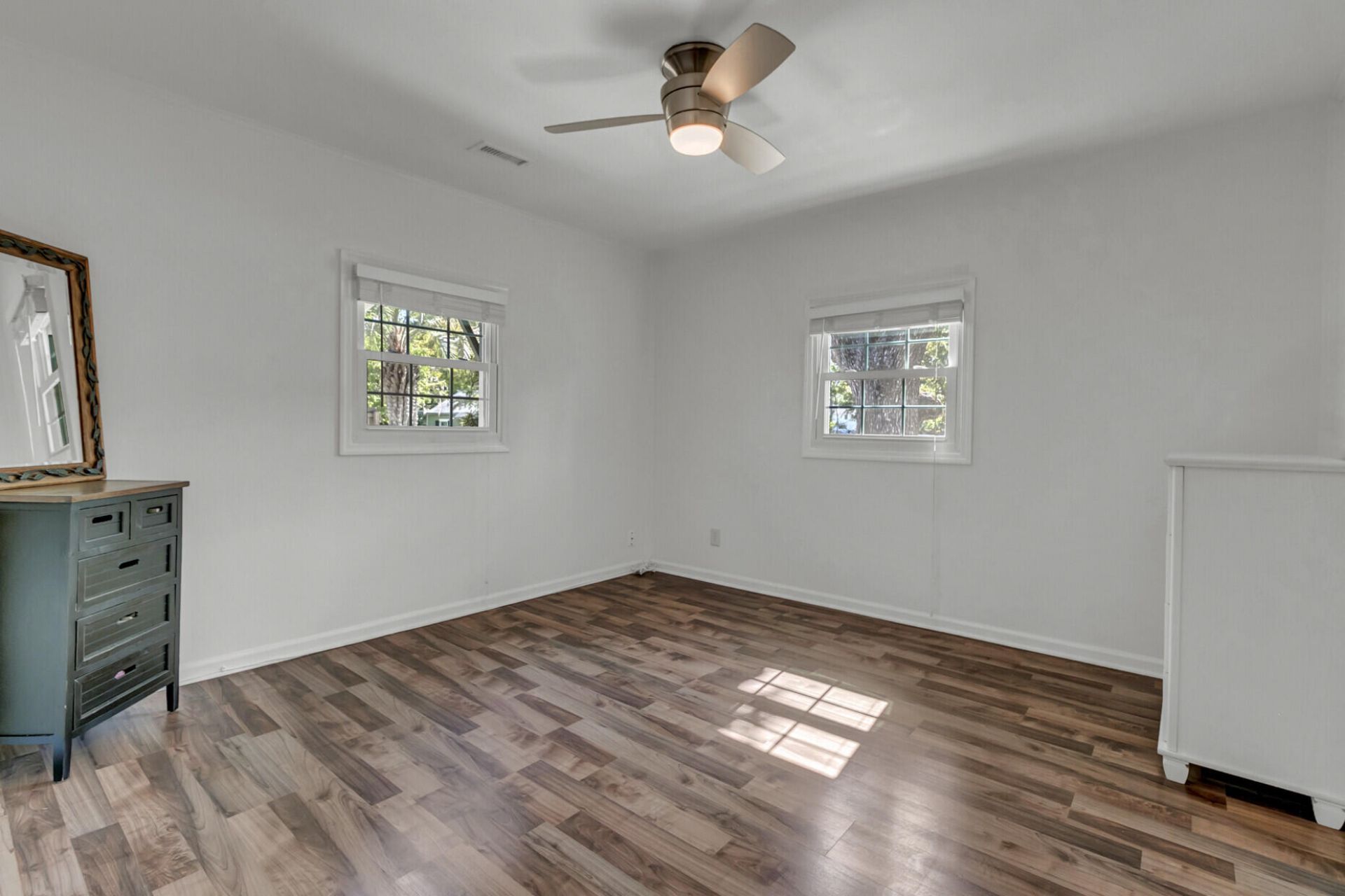 308 Canterbury Road Photo 21