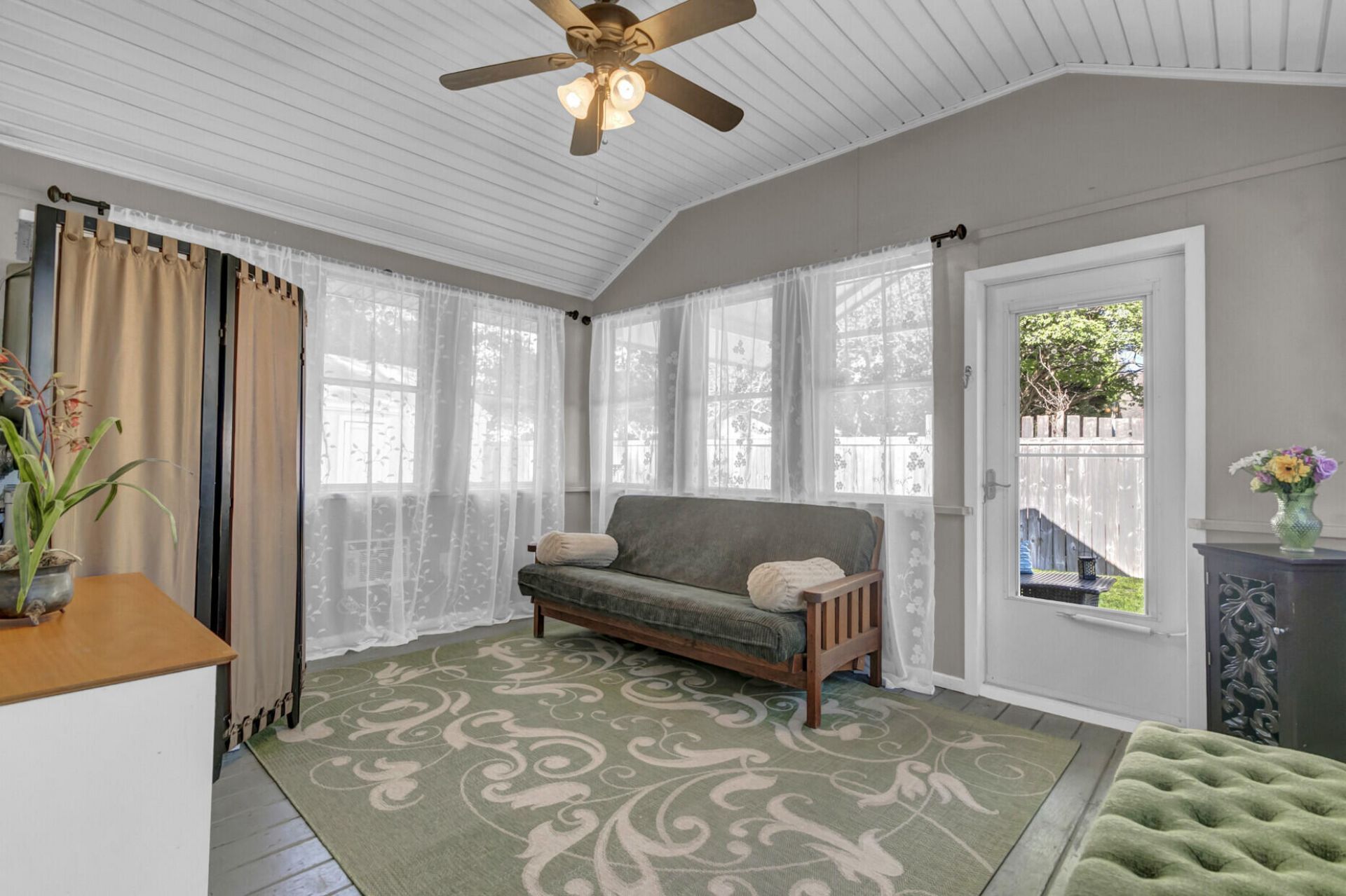 308 Canterbury Road Photo 27