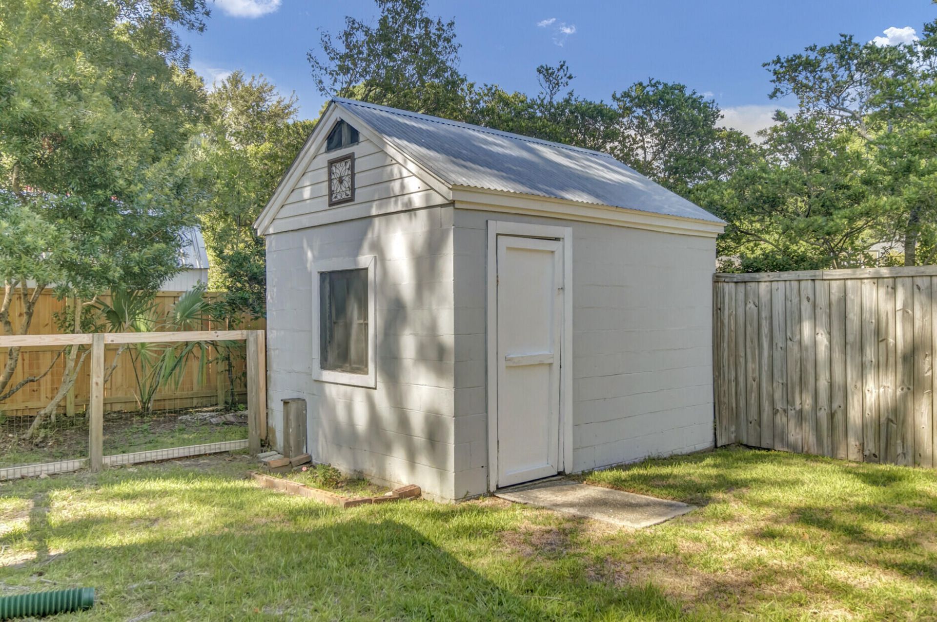 308 Canterbury Road Photo 34