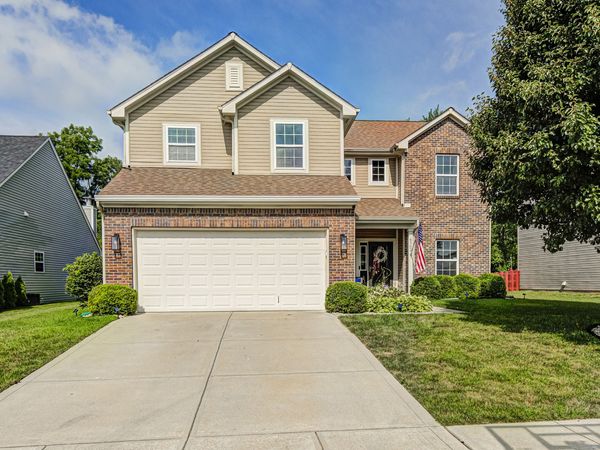 6562 Clary Circle Drive , Greenwood, IN 46143