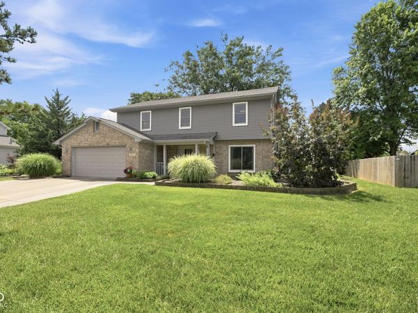 15017 Horseshoe Drive , Carmel, IN 46033