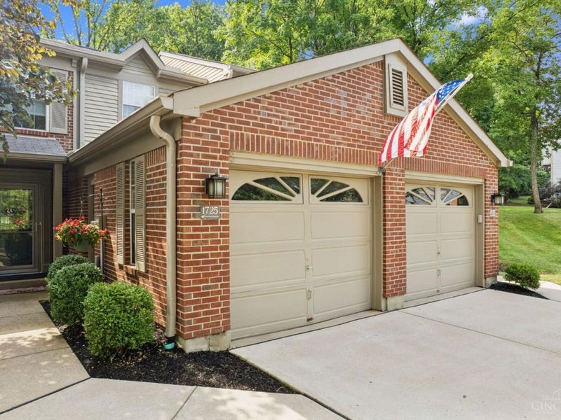 1725 Emerald Glade Lane, Anderson Twp, OH 45255 Photo 4