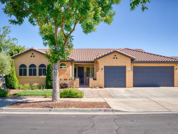 402 Farinelli, Escalon, CA 95320