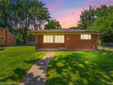 35313 Weideman Street, Clinton Township, Mi 48035