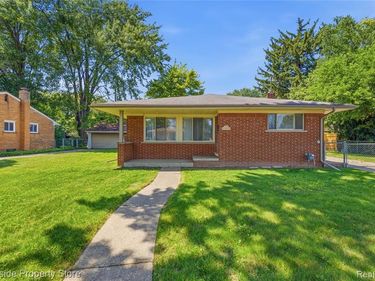 35313 Weideman Street, Clinton Twp, MI 48035