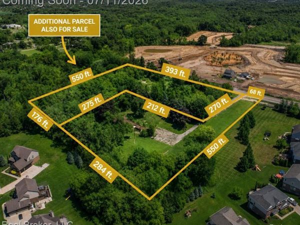 27483 Pontiac Trail, Lyon Twp, MI 48178