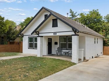 1008 S Oak Cliff Boulevard, Dallas, TX 75208