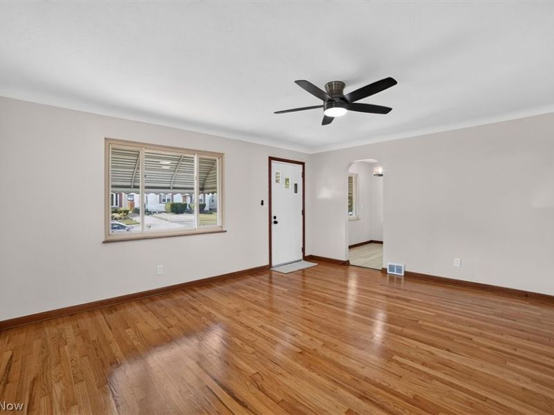 5510 Luelda Avenue, Parma, OH 44129 Photo 5