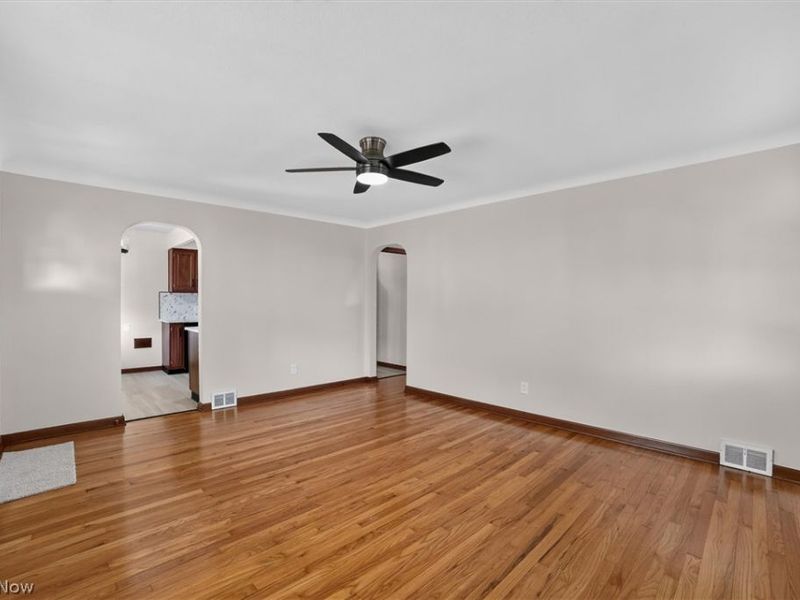 5510 Luelda Avenue, Parma, OH 44129 Photo 7