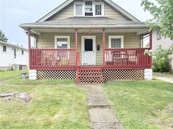 920 E 15th Street , Ashtabula, OH 44004