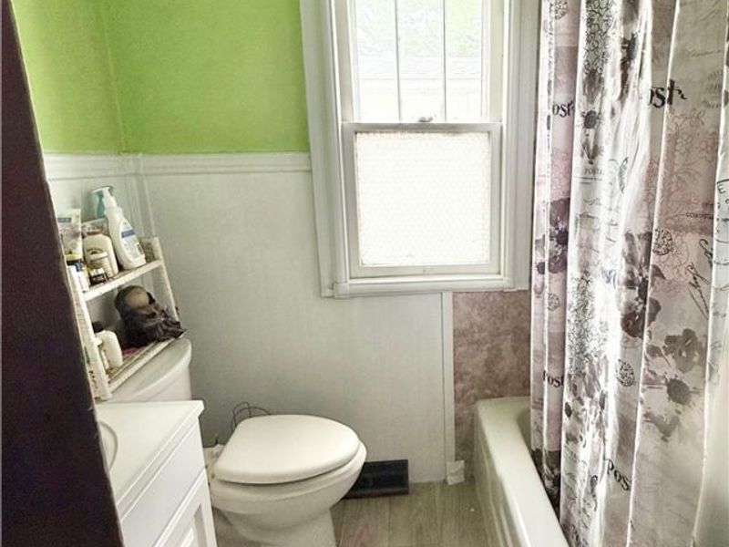 920 E 15th Street, Ashtabula, OH 44004 Photo 8