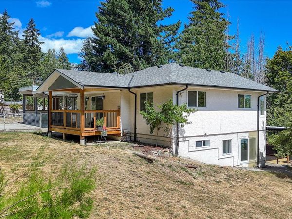 2170 Elizabeth St , Nanaimo, BC V9X 1G3