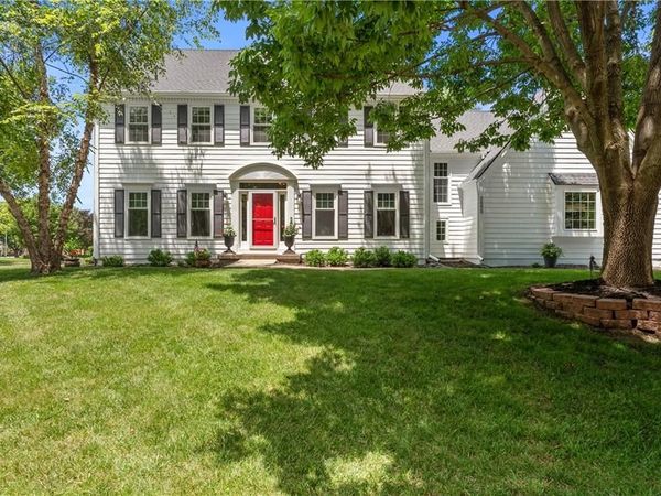 3552 W 129th Terrace, Leawood, KS 66209