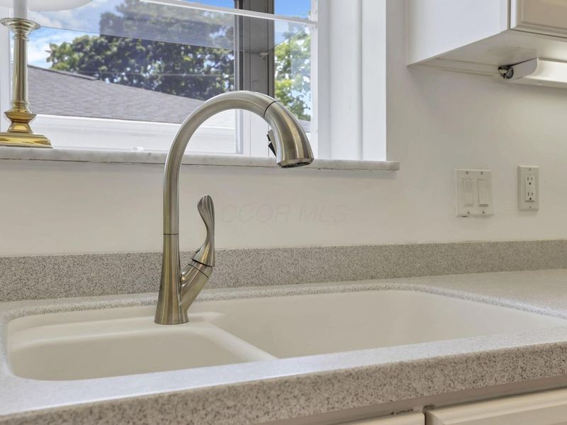 1830 Ardleigh Road, Columbus, OH 43221 Photo 24