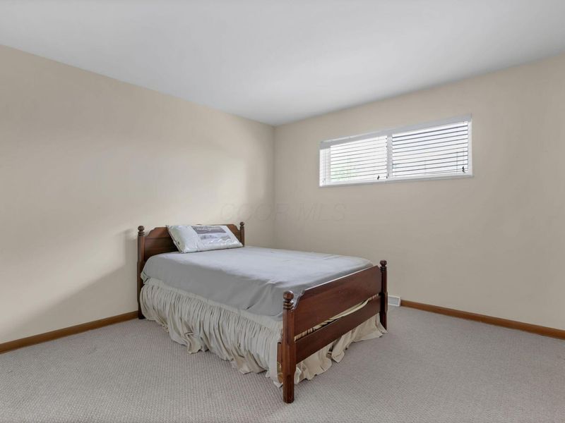 1830 Ardleigh Road, Columbus, OH 43221 Photo 25