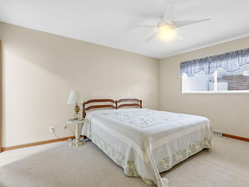 1830 Ardleigh Road, Columbus, OH 43221 Photo 32