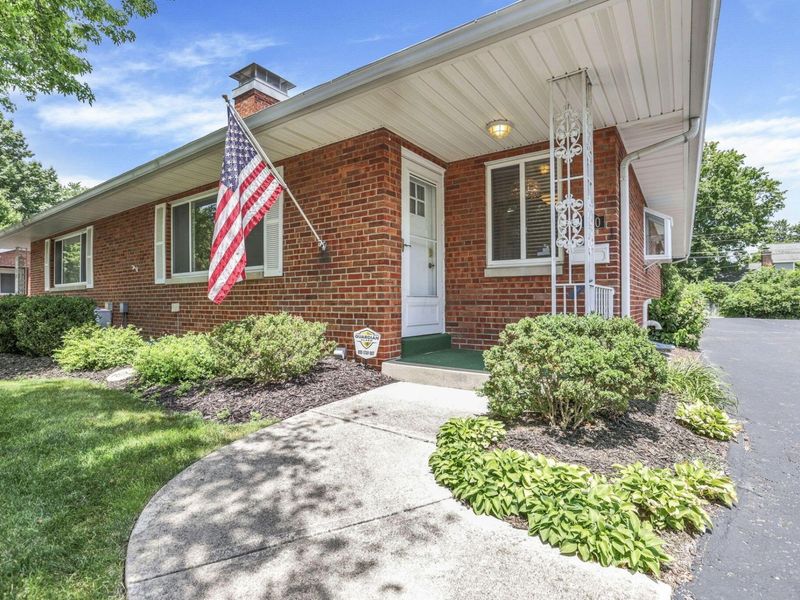 1830 Ardleigh Road, Columbus, OH 43221 Photo 4