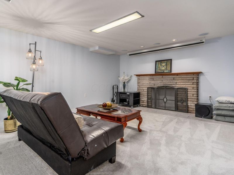 210 Fairlawn Drive, Columbus, OH 43214 Photo 46