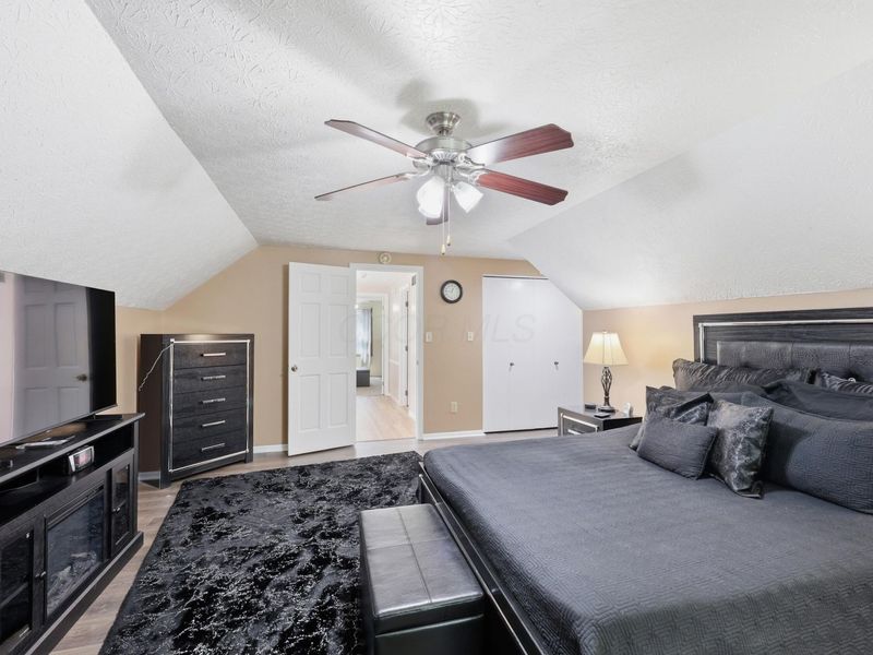 211 Rosehill Road , Reynoldsburg, OH 43068 Photo 22