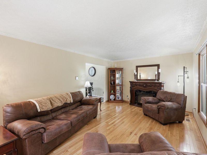 211 Rosehill Road , Reynoldsburg, OH 43068 Photo 8