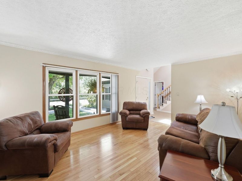 211 Rosehill Road , Reynoldsburg, OH 43068 Photo 9