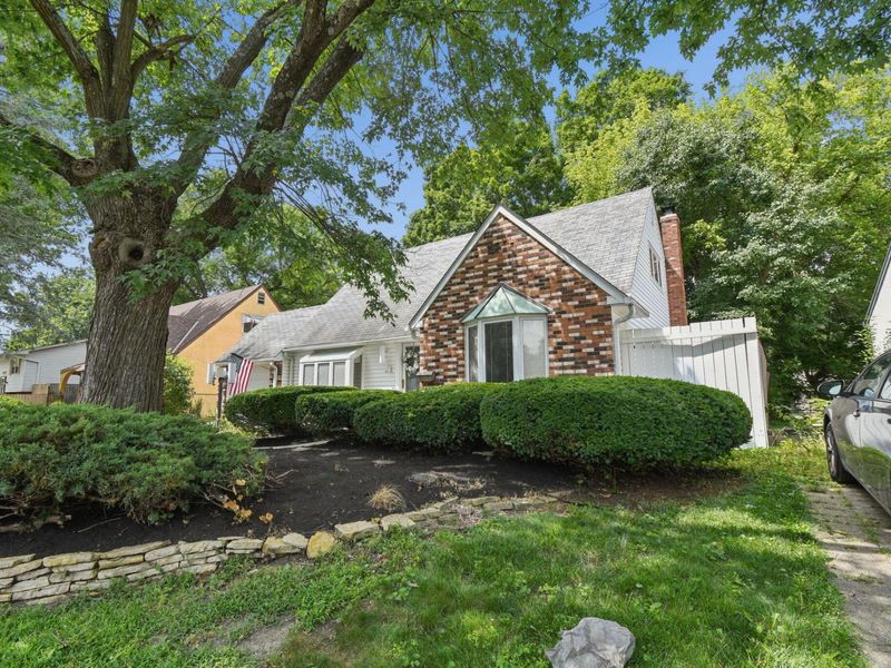 5036 Chipman Drive, Columbus, OH 43232 Photo 2