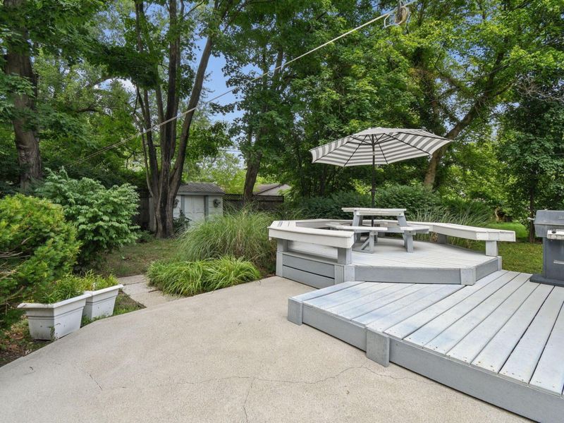 5036 Chipman Drive, Columbus, OH 43232 Photo 4