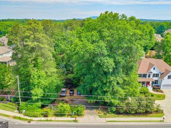 3127 Post Oak Tritt Road, Marietta, GA 30062