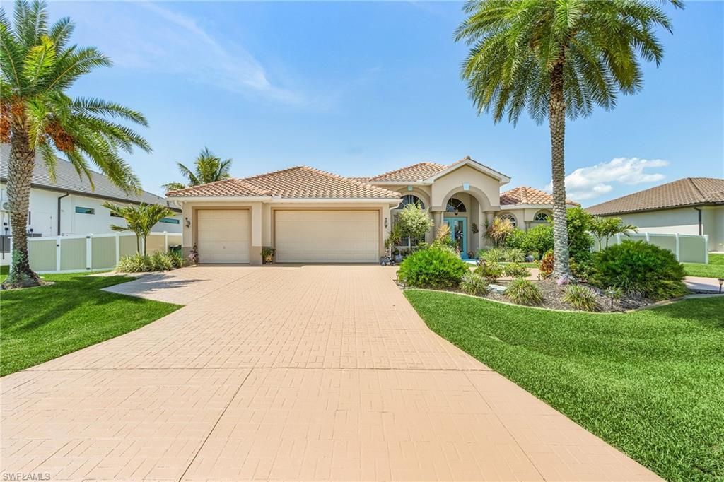 3230 SW 3rd Ln, Cape Coral, FL 33991 Photo