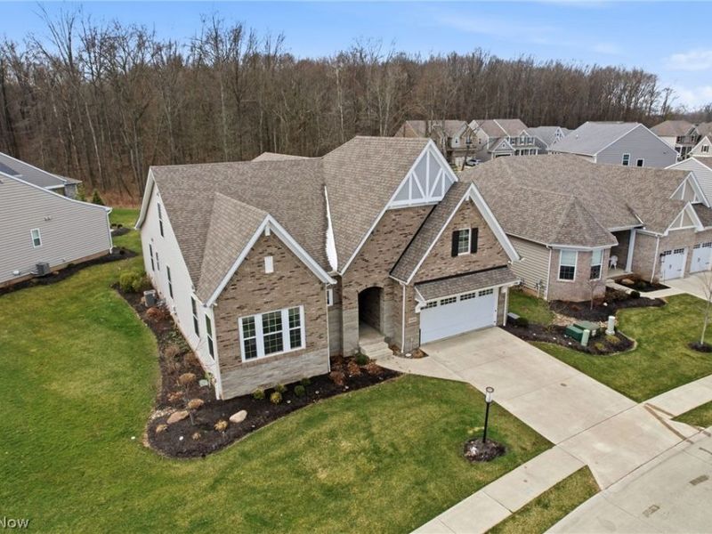 4650 Crocker Woods Lane, Westlake, OH 44145 Photo 2
