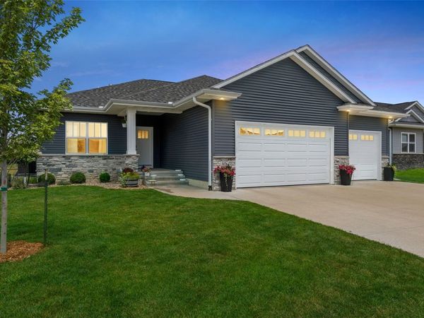 3176 Artesian Road, Marion, IA 52302