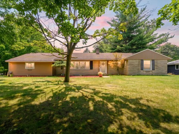 2805 Winchell Avenue, Kalamazoo, MI 49008