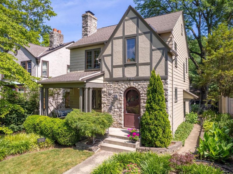 2416 N Havenwood Drive, Columbus, OH 43209 Photo 4