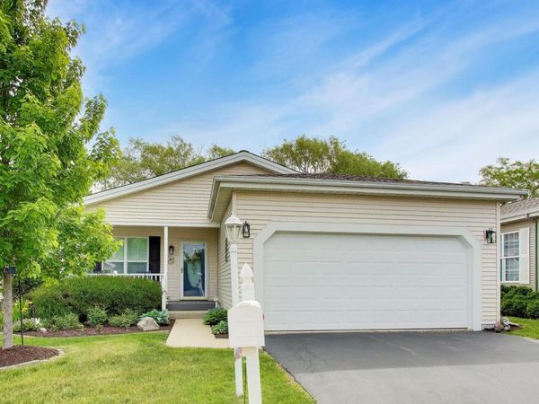 3407 Stretch Run Road, Grayslake, IL 60030