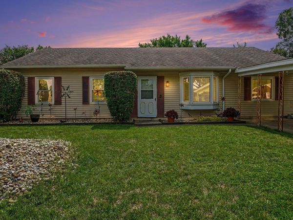 1348 Viking Drive, South Bend, IN 46628
