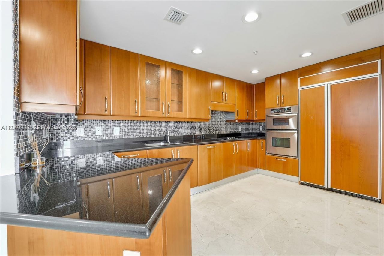 19400 Turnberry Way, Unit 321, Aventura, FL 33180 Photo
