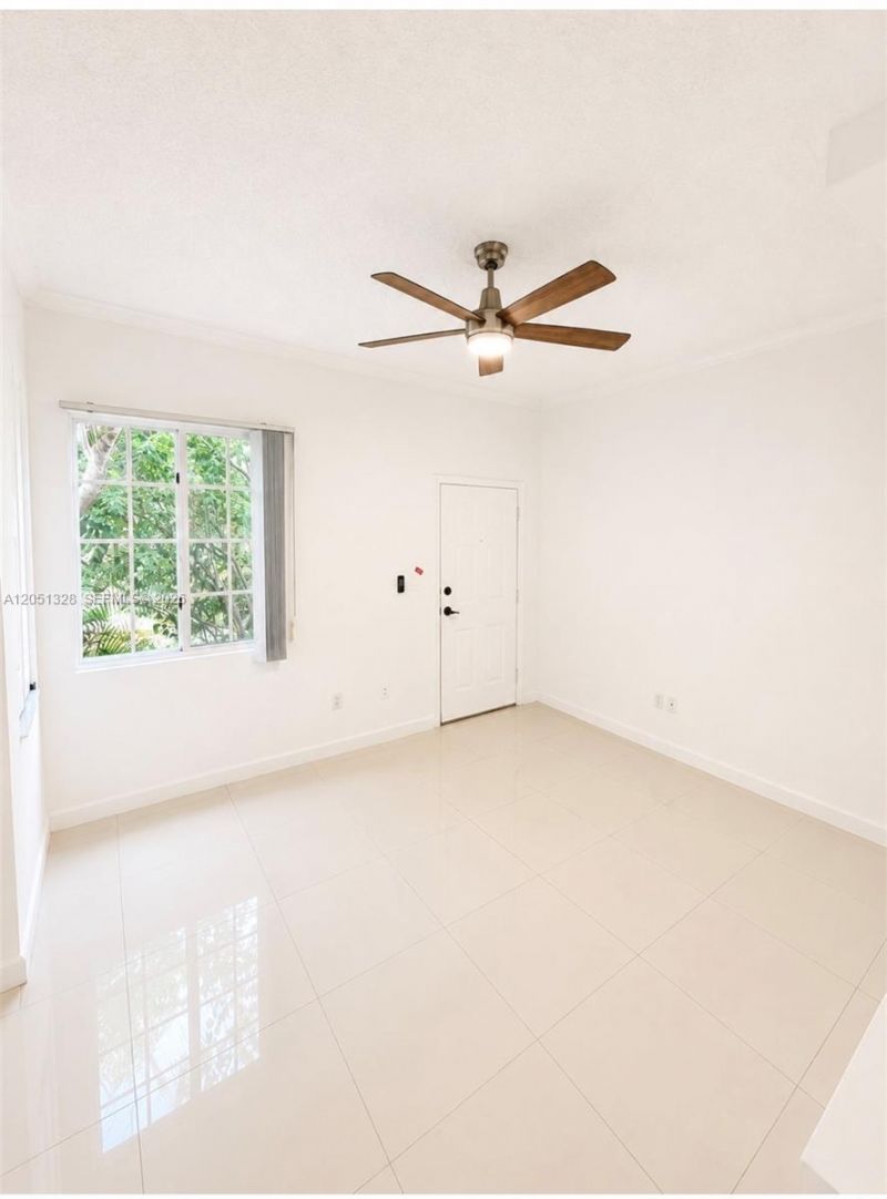 2941 NE 185th St , Unit 1311, Aventura, FL 33180 Photo
