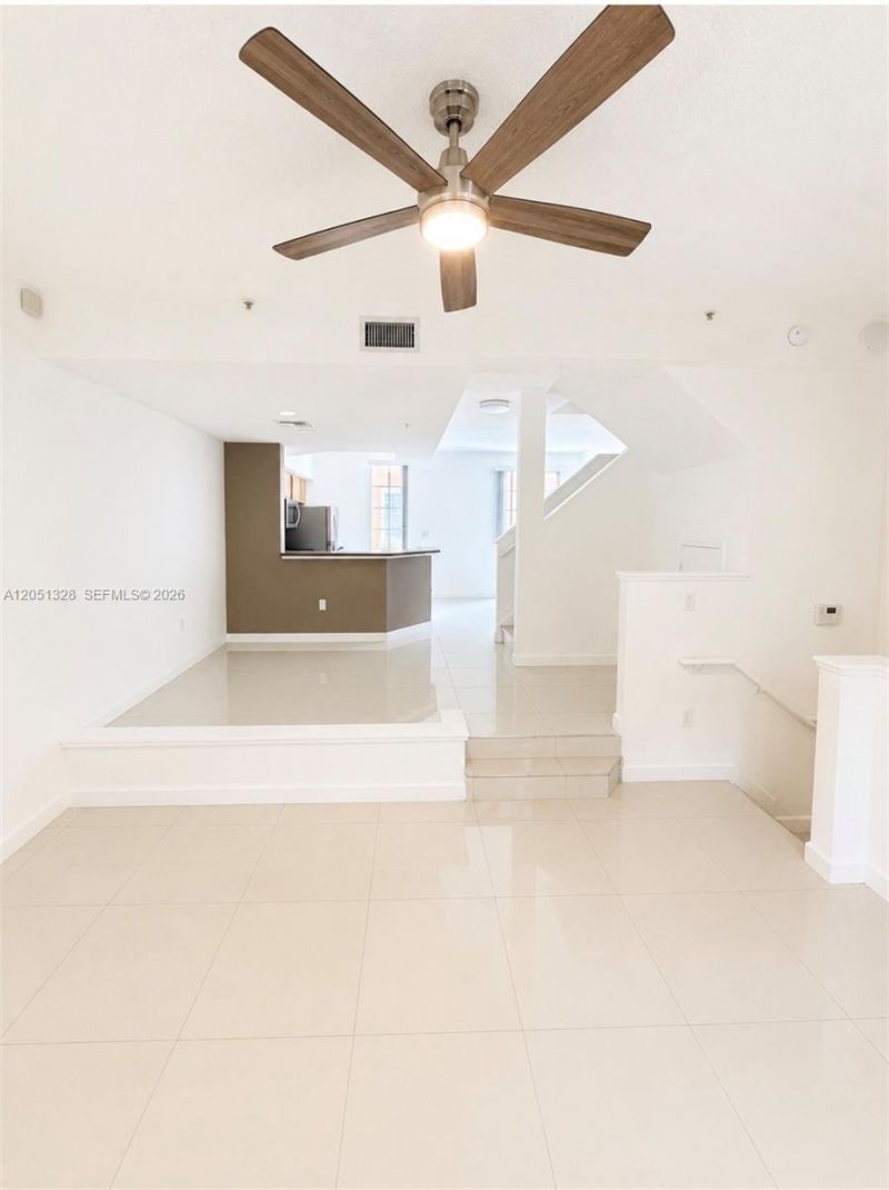 2941 NE 185th St , Unit 1311, Aventura, FL 33180 Photo